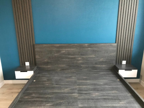 Кровать для спальной под заказ